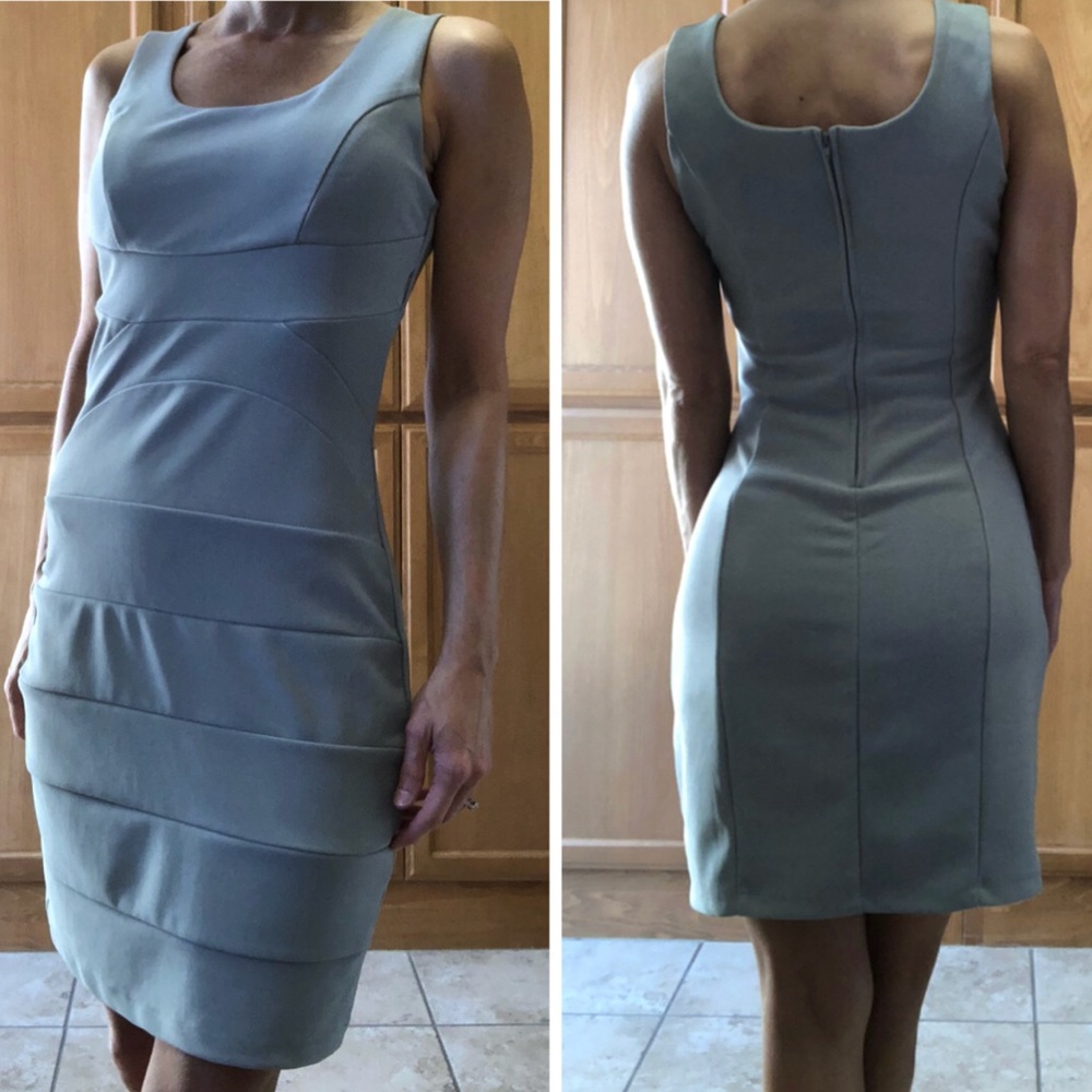 NWOT, Gray form fitting dress!